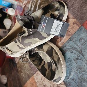 Brand new never worn Hey Dude!